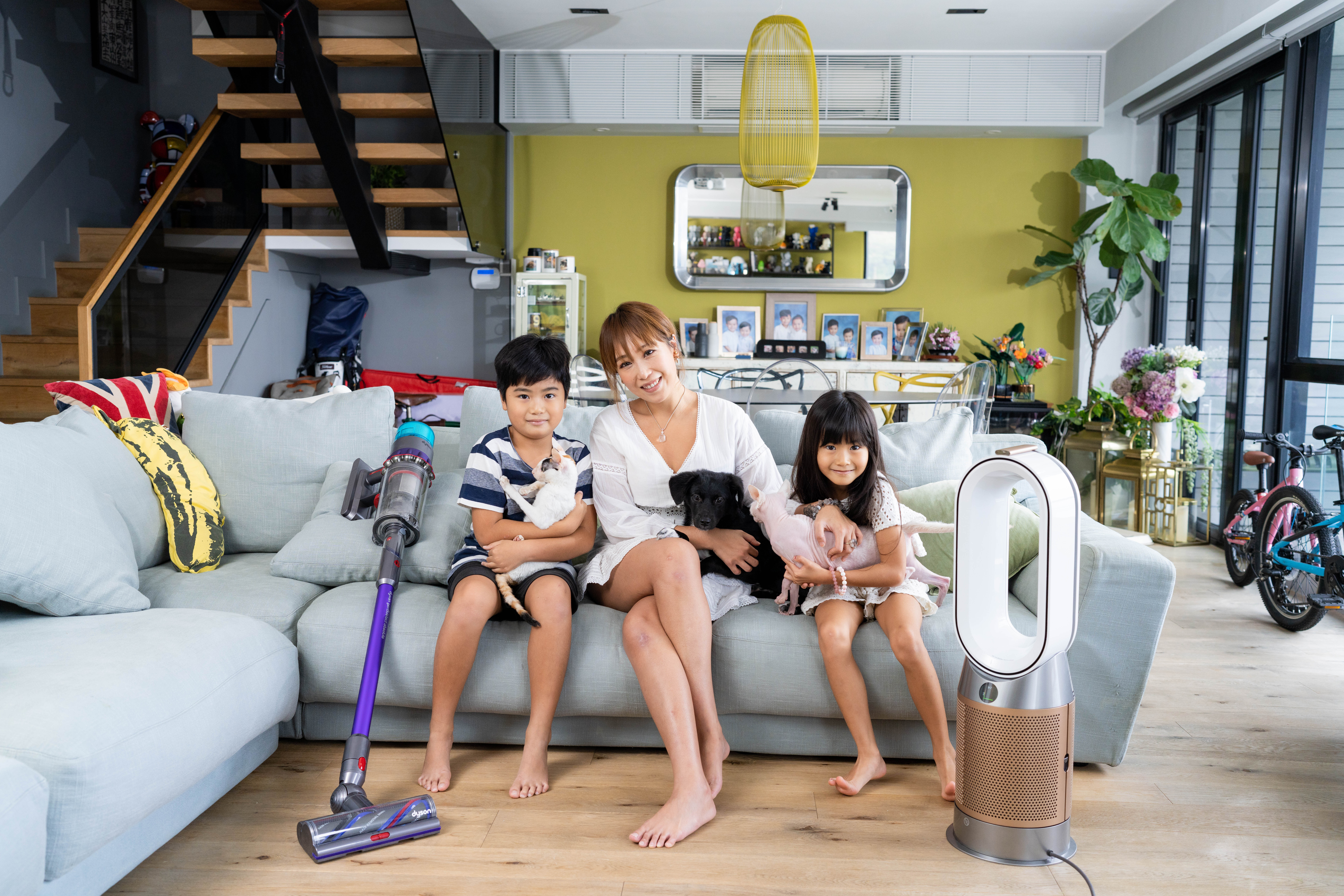 Dyson Perfect Pet Home｜Working mom pursues vogue yet zero-pollution home to provide best living for pets and children